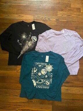 GAP Long-Sleeve Graphic Tees in Black, Lavender & Teal (3-Pack)